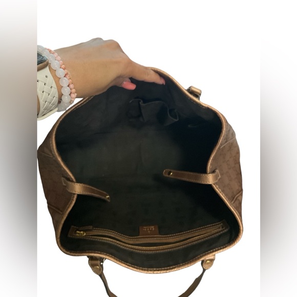 💜🦋 Buyers Giveaway 💜🦋EUC GUCCI Guccissima Leather Hand Bag - Picture 7 of 14